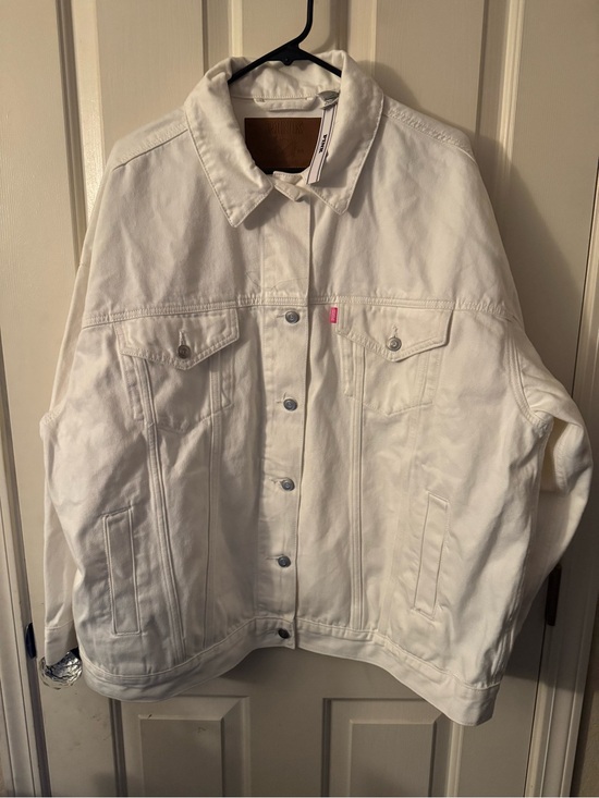 PINK Victoria's Secret Jackets & Blazers - PINK Victoria's Secret White Denim Trucker Jacket